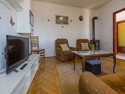 Apartments Lilin