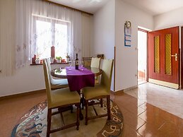 Apartments Lilin
