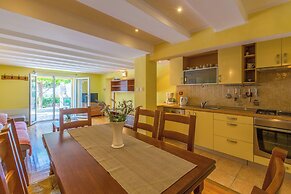 Apartments Neno