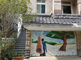 Downshifted House