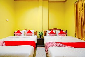 OYO 1770 Hotel Mawar Saron 2