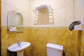 OYO 1770 Hotel Mawar Saron 2