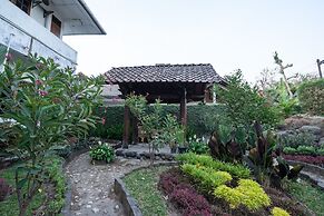 Hotel O Omah Duwet