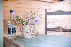 Abbey Shepherds Hut, Eye