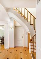 Home Apart 4