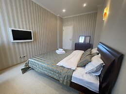 Home Apart 4