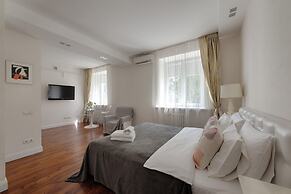 Home Apart 4