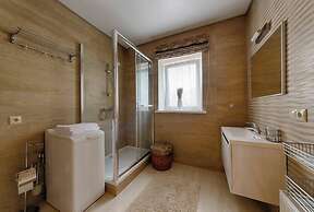 Home Apart Surganova str. 5A