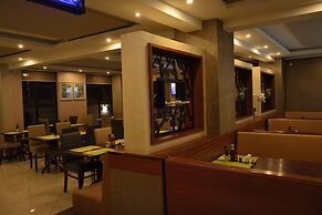 Razana Hotel