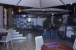 Razana Hotel