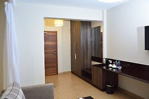 Razana Hotel