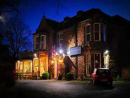 Pinegrove Hotel