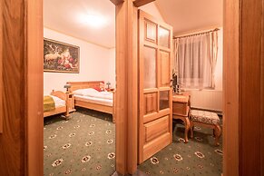 Hotel Diana