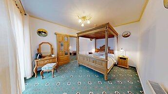 Hotel Diana