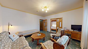 Hotel Diana
