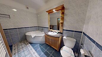 Hotel Diana