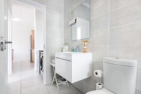 Richwood Modern Condo