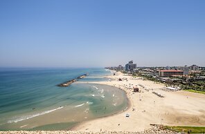 Panoramic Sea View W Pool & Gym Access