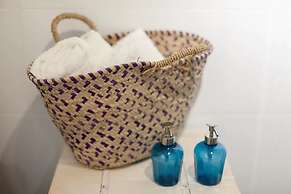 Alfama Charming Apartment, By TimeCooler