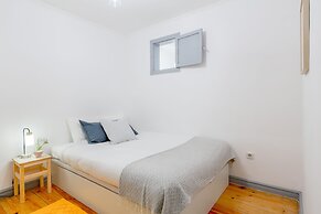 Alfama Spacious and Central Apartment, By TimeCooler