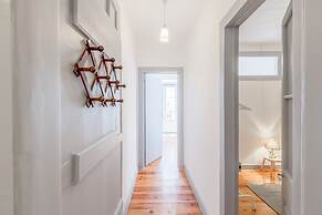 Alfama Spacious and Central Apartment, By TimeCooler