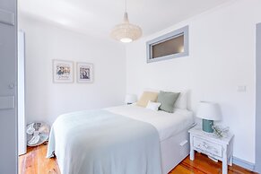 Alfama Spacious and Central Apartment, By TimeCooler