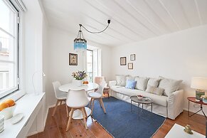 Alfama Light-Filled Apartment, By TimeCooler
