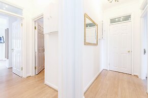 Kings Road Apartments