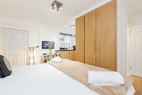 Kings Road Apartments