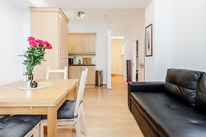 Kings Road Apartments