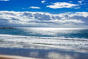 Estoril Beachfront Condo