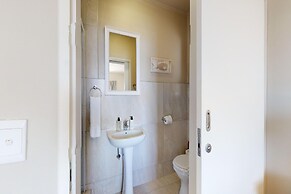 Estoril Beachfront Condo