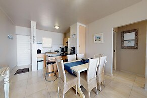 Estoril Beachfront Condo