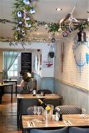 Molesworth Arms