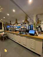 Molesworth Arms