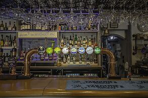 Molesworth Arms