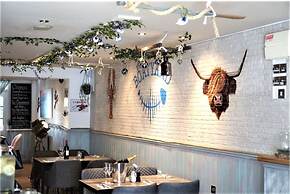 Molesworth Arms
