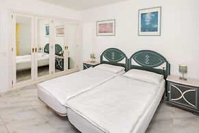Golf y Mar Suites