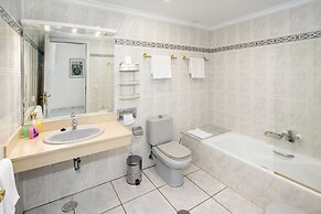 Golf y Mar Suites