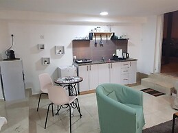 Large Beautiful Studio in Old Jaffa