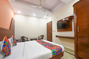 FabExpress Jaggi Palace