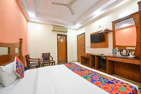 FabExpress Jaggi Palace
