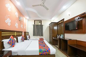 FabExpress Jaggi Palace