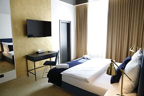Golden Apartments
