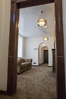 Golden Apartments