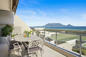 Dolphin Beach H106