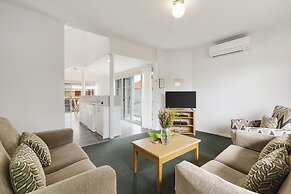 Whitecliffs Beach Resort