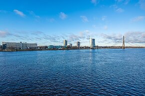 WINWINSTAY Exclusive Apartments by River Daugava