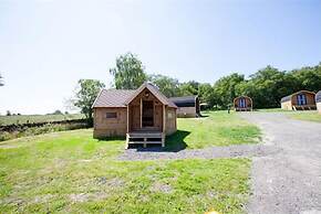Ernest's Retreat Glamping Site