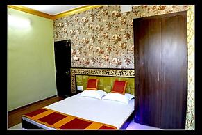 Hotel Shri Karani Vilas